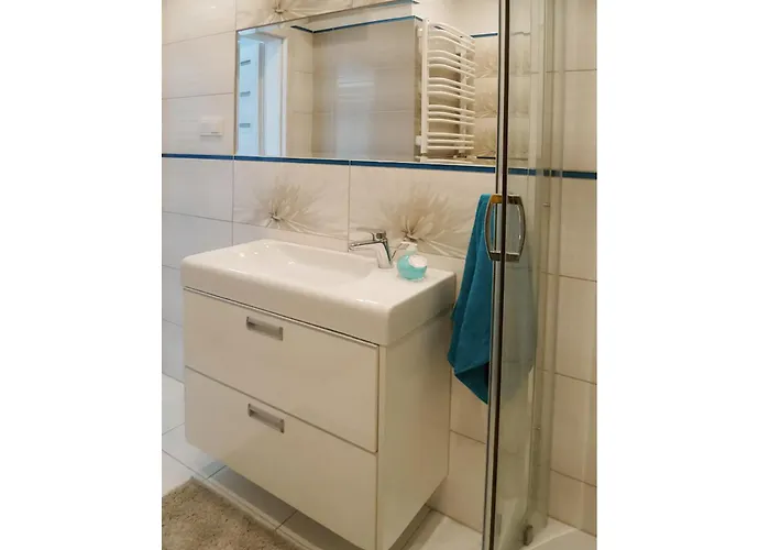 Blekitny * Pogorzelica (Gmina Rewal)